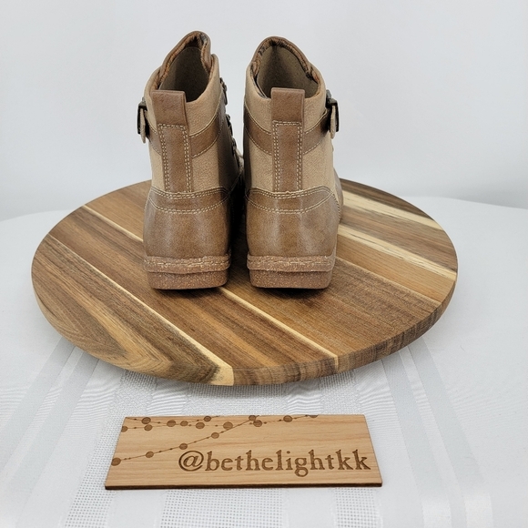 B.O.C. Women's Aspen Boot Size: 8 - Picture 4 of 7